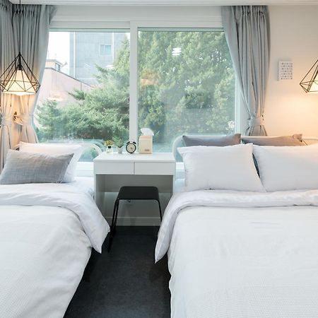 Neat House Hotell Seoul Exteriör bild